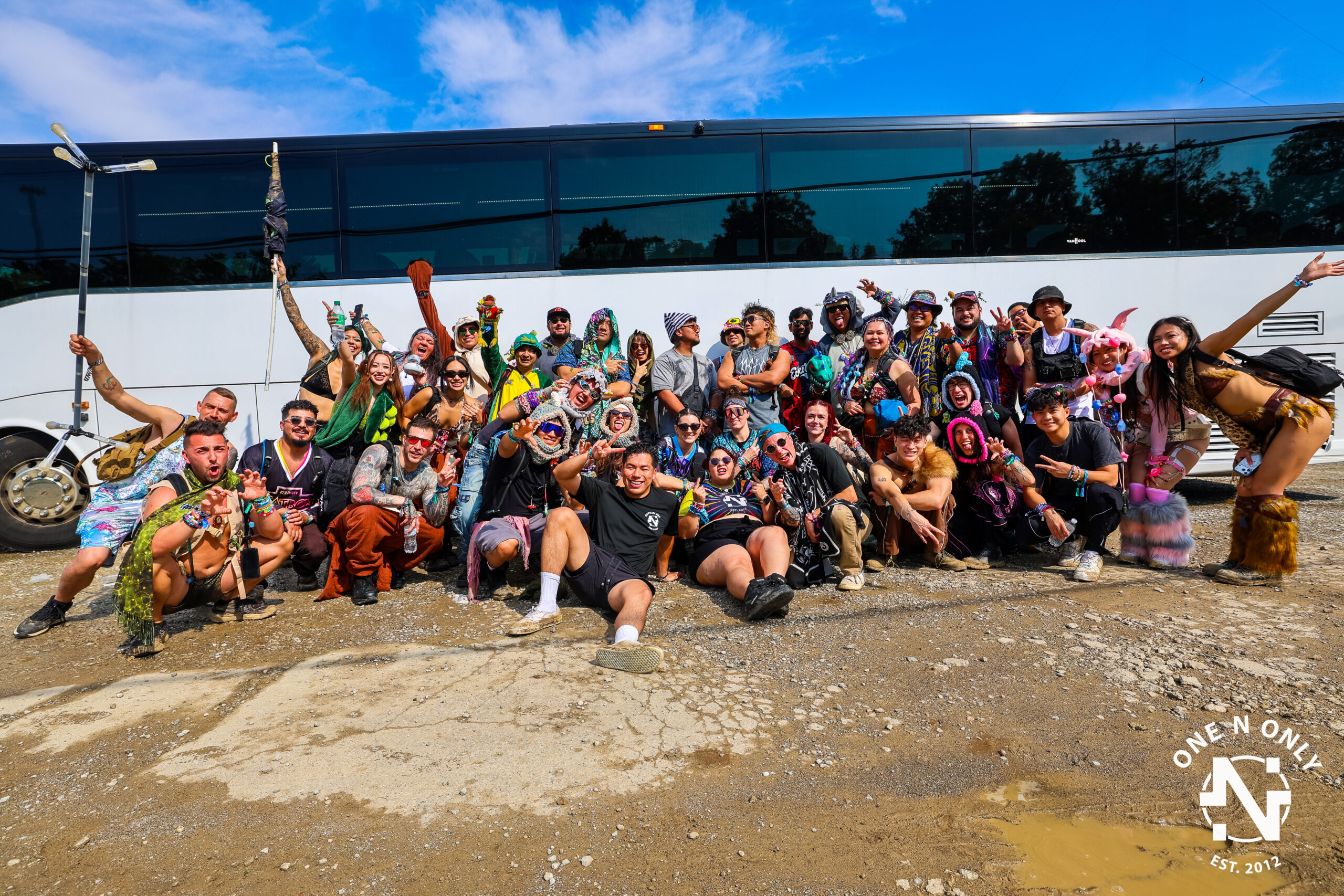 ONO guests traveling together